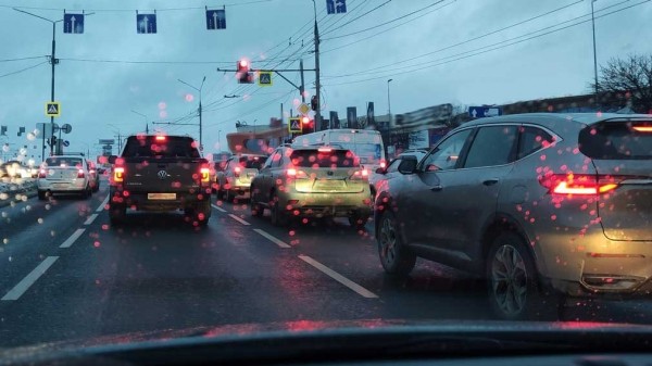 В РФ могут легализовать торговлю «красивыми» автономерами В РФ могут легализовать торговлю «красивыми» автономерами