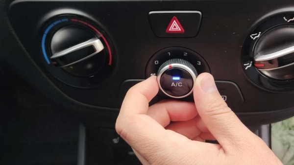 Просто добавлять фреон недостаточно: эксперт объяснил, как правильно ухаживать за кондиционером в машине