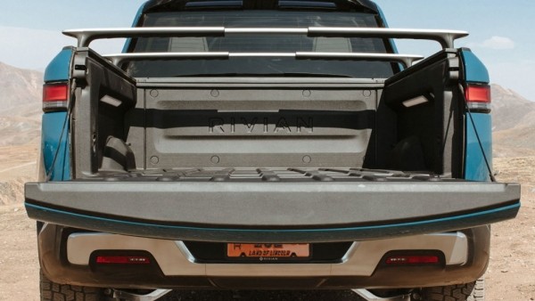 В РФ приехал новый пикап с оригинальной внешностью и 4 моторами В РФ приехал новый пикап с оригинальной внешностью и 4 моторами