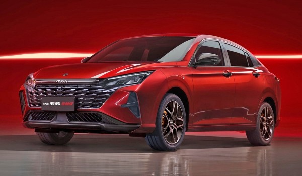 Dongfeng обновил седан и универсал Aeolus Yixuan Dongfeng обновил седан и универсал Aeolus Yixuan