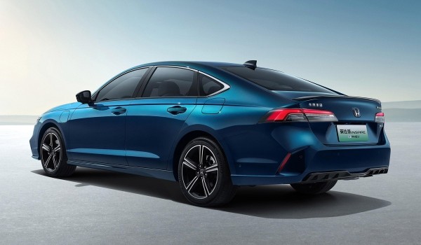 Седан Honda Inspire дебютировал с новой гибридной системой