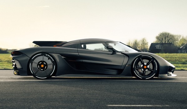 Дайджест дня: новый AMG GT, летающий GAC и другие события индустрии Дайджест дня: новый AMG GT, летающий GAC и другие события индустрии