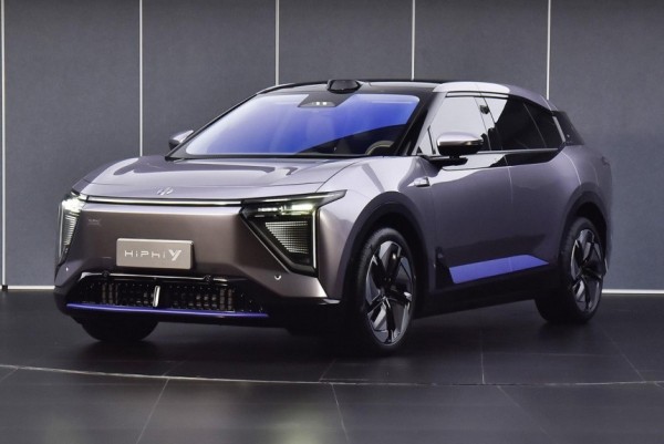 Кроссовер HiPhi Y завершил XYZ-гамму