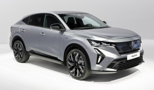 Представлен купеобразный кроссовер Renault Rafale Представлен купеобразный кроссовер Renault Rafale