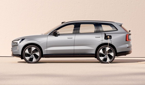 Дайджест дня: новый AMG GT, летающий GAC и другие события индустрии Дайджест дня: новый AMG GT, летающий GAC и другие события индустрии