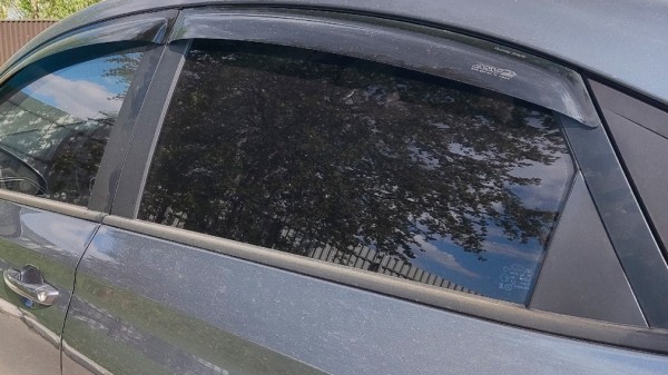 Штраф за тонировку автомобиля могут отменить Штраф за тонировку автомобиля могут отменить