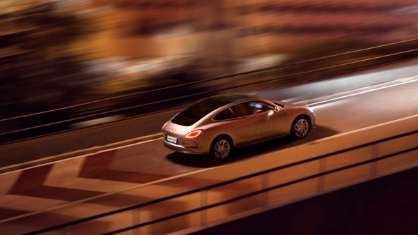 В России начали продавать китайский клон Porsche Panamera