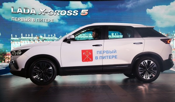 В Петербурге запущена сборка кроссоверов Лада X-Cross 5 В Петербурге запущена сборка кроссоверов Лада X-Cross 5