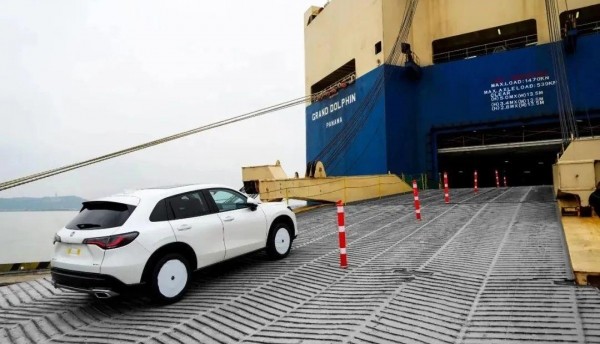 Дайджест дня: 350-сильный Lynk & Co, новый Santa Fe и другие события индустрии Дайджест дня: 350-сильный Lynk & Co, новый Santa Fe и другие события индустрии