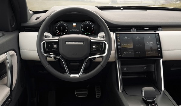 Обновленный Discovery Sport: другой салон и сокращенная гамма Обновленный Discovery Sport: другой салон и сокращенная гамма