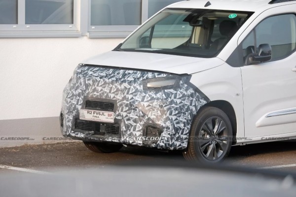 Электрический минивэн Opel Combo-e Life представлен на шпионских фотографиях 