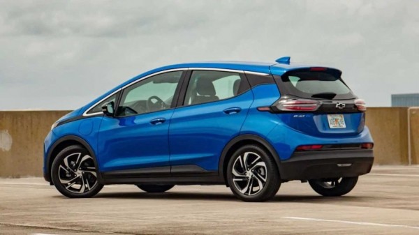 Электромобиль Chevrolet Bolt вернется и будет стоить менее 2 479 200 руб. 