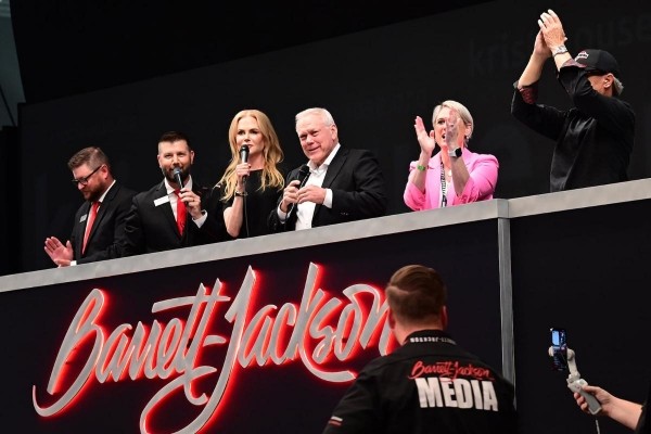 Этот экземпляр Dodge Challenger SRT Demon 170 был продан за 59 млн.руб. Этот экземпляр Dodge Challenger SRT Demon 170 был продан за 59 млн.руб.