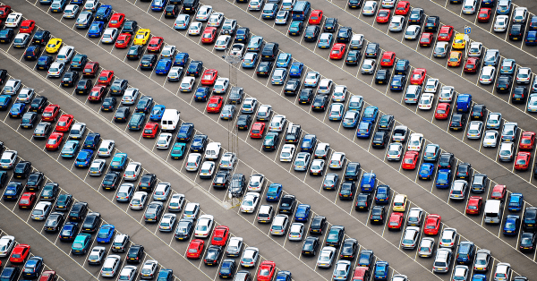 Минпромторг: в 2023 году в России будет продано 1 млн новых автомашин 
