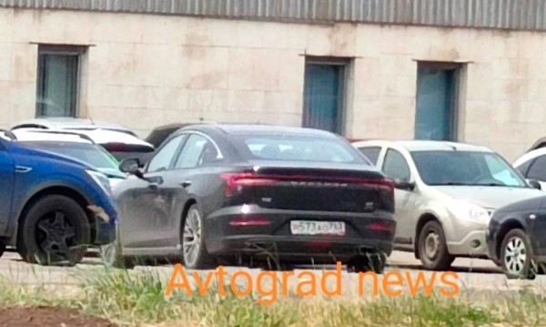 На «АвтоВАЗе» сфотографировали китайский лифтбек FAW Bestune B70