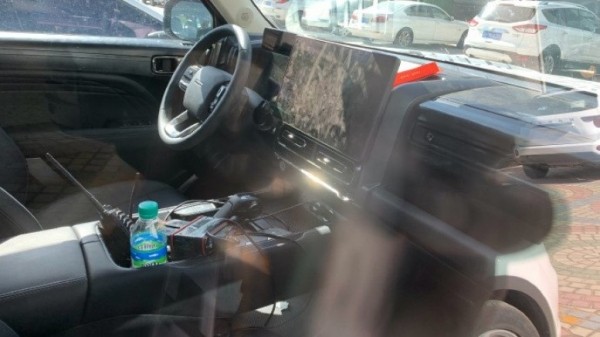 Салон нового кроссовера Haval B26 показан на первых фото