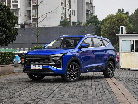 В Россию приехали лифтбеки Sehol Yao, которые станут новыми «Москвичами» В Россию приехали лифтбеки Sehol Yao, которые станут новыми «Москвичами»