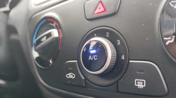 Назван объем топлива и мощность двигателя, которые уходят на работу кондиционера Назван объем топлива и мощность двигателя, которые уходят на работу кондиционера