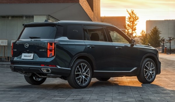 Кроссовер GAC GS8 второго поколения: цены в России Кроссовер GAC GS8 второго поколения: цены в России