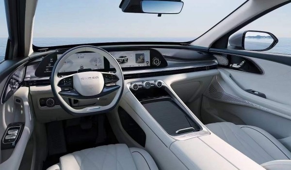 Кроссовер Exeed RX выходит на российский рынок: объявлена цена Кроссовер Exeed RX выходит на российский рынок: объявлена цена