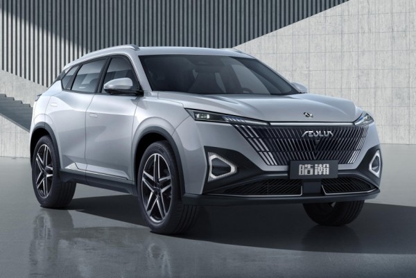 Dongfeng: кроссовер Aeolus Haohan и новый дистрибьютор в России Dongfeng: кроссовер Aeolus Haohan и новый дистрибьютор в России