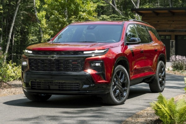 Большой кроссовер Chevrolet Traverse: третье поколение Большой кроссовер Chevrolet Traverse: третье поколение