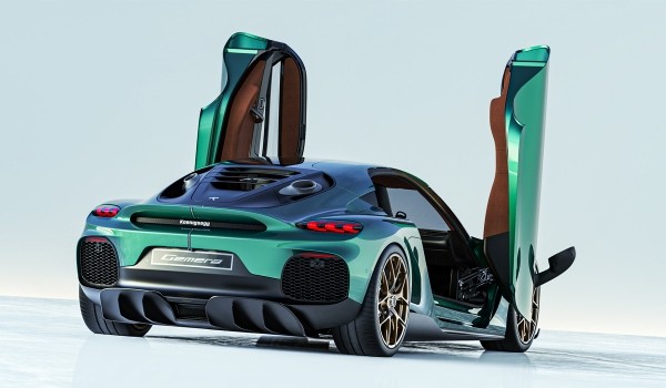 Koenigsegg Gemera подвергся реинжинирингу: не только V8 Koenigsegg Gemera подвергся реинжинирингу: не только V8