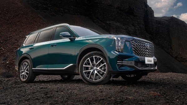 В РФ официально начались продажи нового кроссовера GAC GS8 В РФ официально начались продажи нового кроссовера GAC GS8