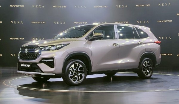 Из Тойоты сделали минивэн Suzuki Invicto