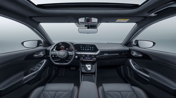 В России появилась новая модель Hyundai за 3,5 млн рублей