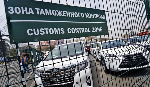 Дайджест дня: внедорожный GMC Canyon, российская АБС и другие события индустрии Дайджест дня: внедорожный GMC Canyon, российская АБС и другие события индустрии