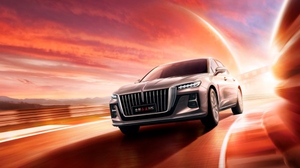 Названа стоимость китайских премиальных седанов Hongqi H5