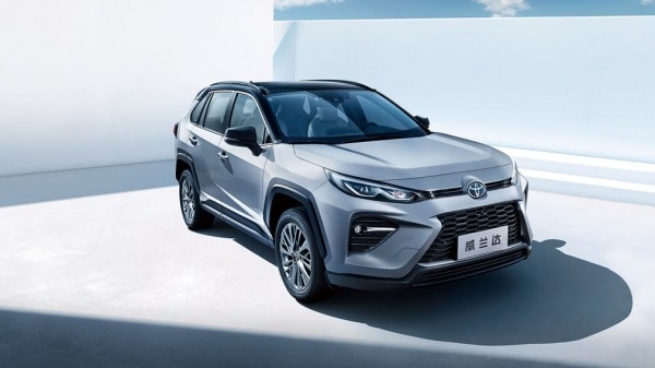 На рынке РФ появился новый кроссовер Toyota дешевле 4 млн рублей На рынке РФ появился новый кроссовер Toyota дешевле 4 млн рублей