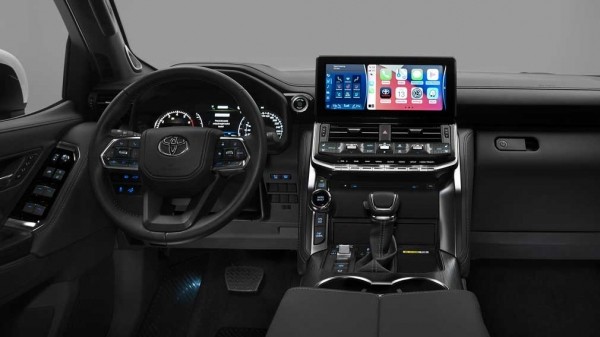 В Россию привезли очень надежный внедорожник Toyota В Россию привезли очень надежный внедорожник Toyota