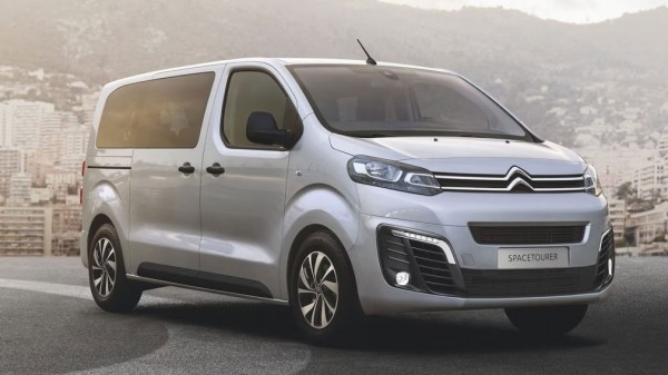 В РФ появился новый французский минивэн для большой семьи