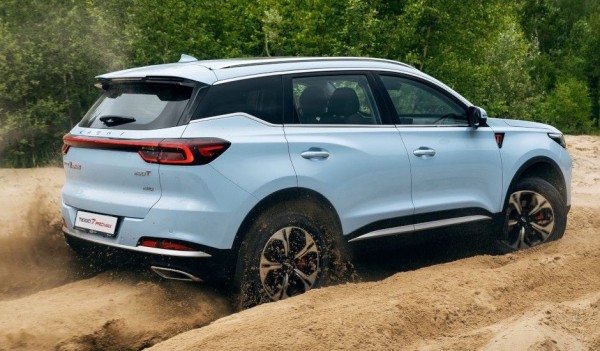 Chery Tiggo 7 в России: теперь с полным приводом Chery Tiggo 7 в России: теперь с полным приводом
