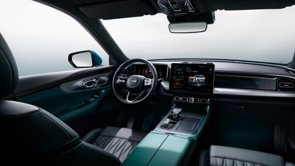 В РФ официально начались продажи нового кроссовера GAC GS8 В РФ официально начались продажи нового кроссовера GAC GS8