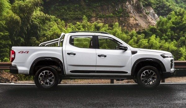 Maxus представил обновленную гамму пикапов Interstellar Maxus представил обновленную гамму пикапов Interstellar