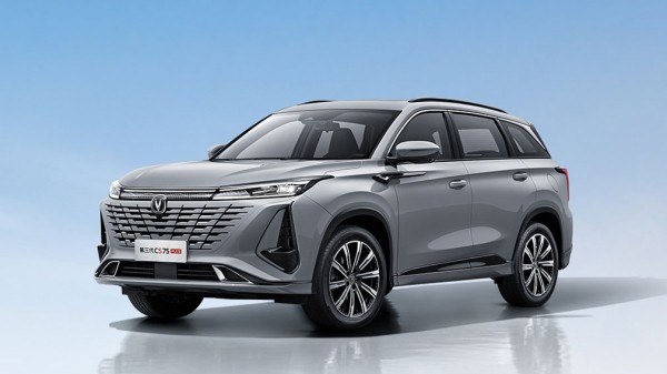 Автоконцерн Changan анонсировал новый кроссовер для России