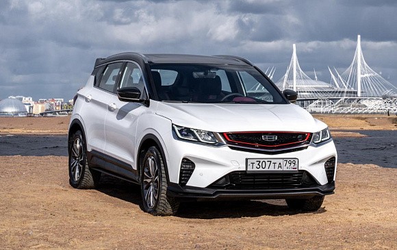 «Автобизнес»: национальный белорусский кроссовер BelGee X50 начали доставлять дилерам в Минске 