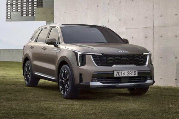 Обновленный кроссовер Kia Sorento: первые изображения Обновленный кроссовер Kia Sorento: первые изображения