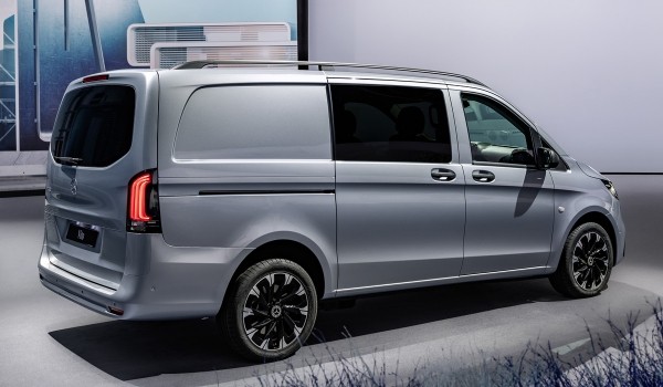 Mercedes-Benz V-класса и Vito обновлены одновременно Mercedes-Benz V-класса и Vito обновлены одновременно
