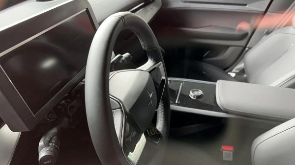 Большой седан Polestar 5 сбросил камуфляж Большой седан Polestar 5 сбросил камуфляж