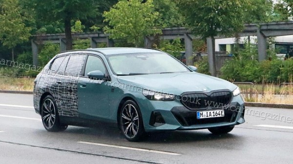 Эксперты назвали ТОП-3 лучших семейных кроссоверов с просторным салоном на российском авторынке