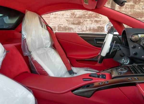 На аукцион выставили почти новый Lexus LFA, 12 лет простоявший в гараже На аукцион выставили почти новый Lexus LFA, 12 лет простоявший в гараже
