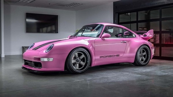 На аукцион выставлен очень редкий Porsche 911 Gunther Werks 993