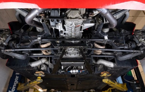 Настоящий гоночный Venturi 400 Trophy 1992 года выставили на аукцион Настоящий гоночный Venturi 400 Trophy 1992 года выставили на аукцион