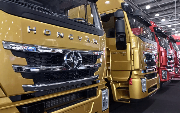 Российский рынок тягачей захватили китайские марки Sitrak, Shacman и FAW Российский рынок тягачей захватили китайские марки Sitrak, Shacman и FAW