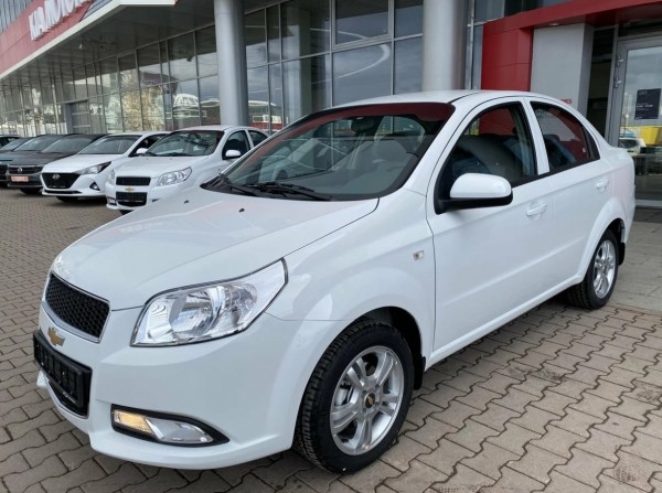 ТОП-10 недорогих седанов в России в июле 2023 года ТОП-10 недорогих седанов в России в июле 2023 года