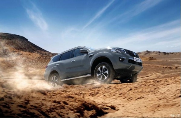 В Китае стартовали продажи большого внедорожника Nissan Paladin